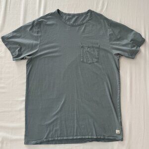 Vuori Men's Feather Pocket Tee Shirt Large NEW!